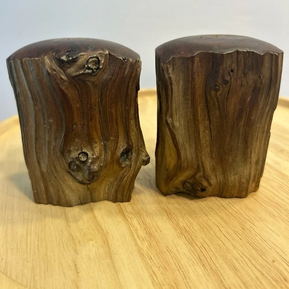 Vintage Rustic Wood Log Salt Pepper Shakers Cabin Mountain Decor Handcrafted